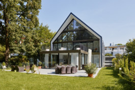  maurusfrei Architekten AG, maurusfrei, Architekten, Zürich, Chur, Team, Designer, Design, Wohnungsbau, architecture, architects, graphic, Grafik, jobs, Firma, signaletik, dokumentation, Verkaufsdokumentation, Innenausbau, Landschaft, Infrastruktur, infrastrukturbau, Überbauung, MFH, EFH, Maurus Frei, franco Cadruvi, this Egli, Girard Fetz, Reto Killer, SIA, FH Graubünden, Minergie