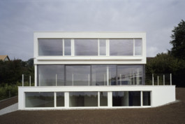  maurusfrei Architekten AG, maurusfrei, Architekten, Zürich, Chur, Team, Designer, Design, Wohnungsbau, architecture, architects, graphic, Grafik, jobs, Firma, signaletik, dokumentation, Verkaufsdokumentation, Innenausbau, Landschaft, Infrastruktur, infrastrukturbau, Überbauung, MFH, EFH, Maurus Frei, franco Cadruvi, this Egli, Girard Fetz, Reto Killer, SIA, FH Graubünden, Minergie