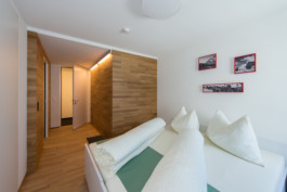  maurusfrei Architekten AG, maurusfrei, Architekten, Zürich, Chur, Team, Designer, Design, Wohnungsbau, architecture, architects, graphic, Grafik, jobs, Firma, signaletik, dokumentation, Verkaufsdokumentation, Innenausbau, Landschaft, Infrastruktur, infrastrukturbau, Überbauung, MFH, EFH, Maurus Frei, franco Cadruvi, this Egli, Girard Fetz, Reto Killer, SIA, FH Graubünden, Minergie