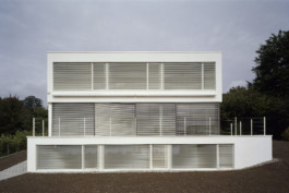  maurusfrei Architekten AG, maurusfrei, Architekten, Zürich, Chur, Team, Designer, Design, Wohnungsbau, architecture, architects, graphic, Grafik, jobs, Firma, signaletik, dokumentation, Verkaufsdokumentation, Innenausbau, Landschaft, Infrastruktur, infrastrukturbau, Überbauung, MFH, EFH, Maurus Frei, franco Cadruvi, this Egli, Girard Fetz, Reto Killer, SIA, FH Graubünden, Minergie