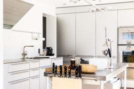  maurusfrei Architekten AG, maurusfrei, Architekten, Zürich, Chur, Team, Designer, Design, Wohnungsbau, architecture, architects, graphic, Grafik, jobs, Firma, signaletik, dokumentation, Verkaufsdokumentation, Innenausbau, Landschaft, Infrastruktur, infrastrukturbau, Überbauung, MFH, EFH, Maurus Frei, franco Cadruvi, this Egli, Girard Fetz, Reto Killer, SIA, FH Graubünden, Minergie