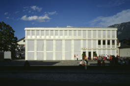  maurusfrei Architekten AG, maurusfrei, Architekten, Zürich, Chur, Team, Designer, Design, Wohnungsbau, architecture, architects, graphic, Grafik, jobs, Firma, signaletik, dokumentation, Verkaufsdokumentation, Innenausbau, Landschaft, Infrastruktur, infrastrukturbau, Überbauung, MFH, EFH, Maurus Frei, franco Cadruvi, this Egli, Girard Fetz, Reto Killer, SIA, FH Graubünden, Minergie