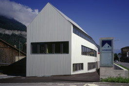  maurusfrei Architekten AG, maurusfrei, Architekten, Zürich, Chur, Team, Designer, Design, Wohnungsbau, architecture, architects, graphic, Grafik, jobs, Firma, signaletik, dokumentation, Verkaufsdokumentation, Innenausbau, Landschaft, Infrastruktur, infrastrukturbau, Überbauung, MFH, EFH, Maurus Frei, franco Cadruvi, this Egli, Girard Fetz, Reto Killer, SIA, FH Graubünden, Minergie