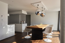  maurusfrei Architekten AG, maurusfrei, Architekten, Zürich, Chur, Team, Designer, Design, Wohnungsbau, architecture, architects, graphic, Grafik, jobs, Firma, signaletik, dokumentation, Verkaufsdokumentation, Innenausbau, Landschaft, Infrastruktur, infrastrukturbau, Überbauung, MFH, EFH, Maurus Frei, franco Cadruvi, this Egli, Girard Fetz, Reto Killer, SIA, FH Graubünden, Minergie