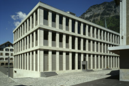  maurusfrei Architekten AG, maurusfrei, Architekten, Zürich, Chur, Team, Designer, Design, Wohnungsbau, architecture, architects, graphic, Grafik, jobs, Firma, signaletik, dokumentation, Verkaufsdokumentation, Innenausbau, Landschaft, Infrastruktur, infrastrukturbau, Überbauung, MFH, EFH, Maurus Frei, franco Cadruvi, this Egli, Girard Fetz, Reto Killer, SIA, FH Graubünden, Minergie